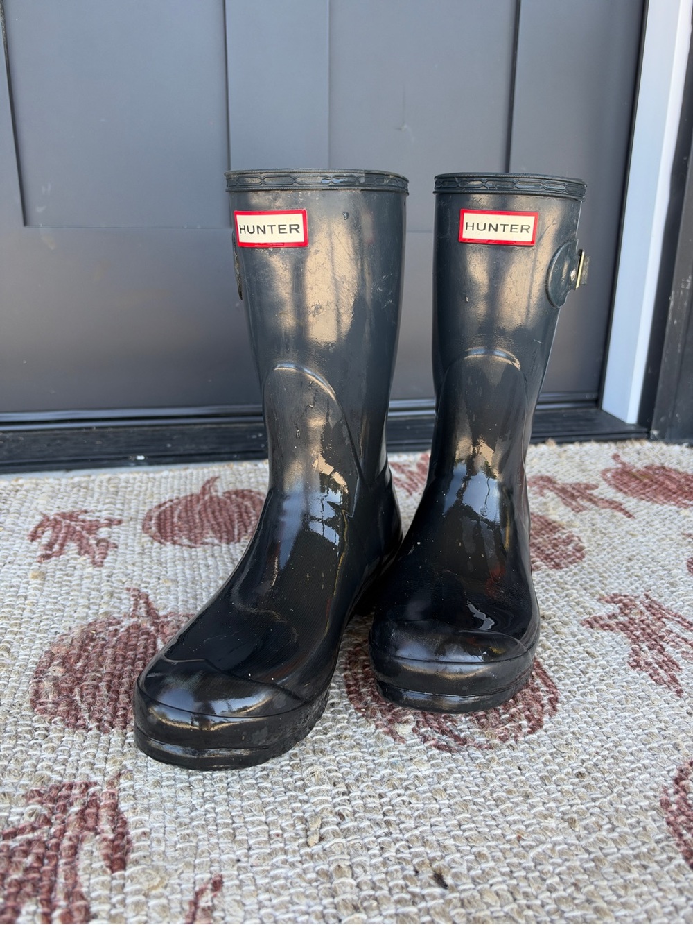 Hunter Black Gloss Mid Rain Boots